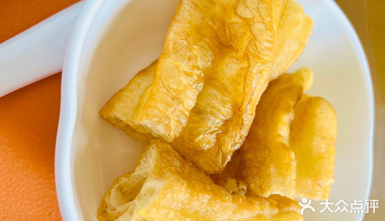 古德寺旁边的鳝鱼面，味道好浓[调皮]