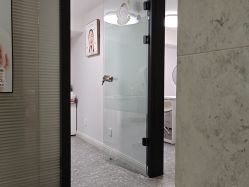 -咪咪专业脱毛连锁机构