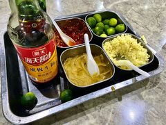 -四川小胡子海鲜(丁村万人海鲜广场店)