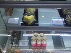 面包甜点陈列柜-CoCo都可(十全东店)