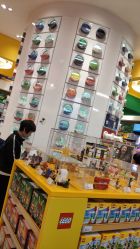 -乐高品牌旗舰店(人民广场店)