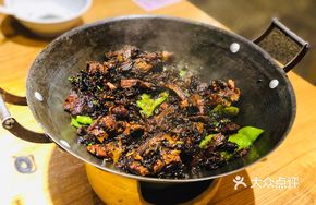 Signature Pot-Braised Pork Belly