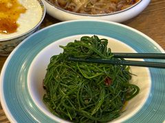 -乡村馕坑肉·烧烤·新疆菜·本地人更爱吃(阿勒泰首店)