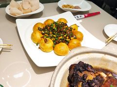 -老码头黑皮肘子锅包肉(赣水路店)