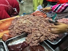 -标记美食新鲜猪杂(兴南大道店)