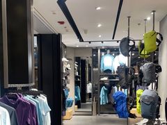 -ARC'TERYX始祖鸟(北京王府中环店)