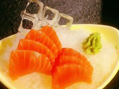 三文鱼刺身-虎焱炭火烧肉