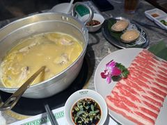 -禄婶鸡煲·打边炉