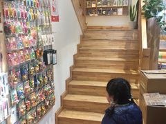 -猫的天空之城概念书店(杭州南宋御街店)