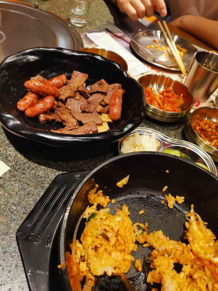 8号仓库烤肉名家(总店)-"饭口时间天天排队的韩式烤肉名店,无数肉食.