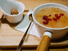 蔓越莓桃胶炖银耳-炖物24章·顺时轻养茶(杭州保利时光里店)