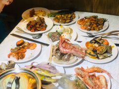 -领鲜活海鲜榴莲自助火锅(东门店)