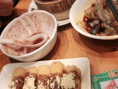 -诚铭记·虾仁汤包·成都小吃(融创店)