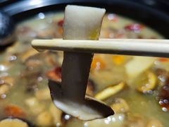 -野菌皇海景野生菌火锅(滨海大道店)