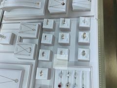 -鑫羽黄金首饰奢侈品回收鉴定