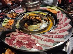 -哈哈碳都·牛肋条无限自助烤肉(台江万达店)