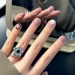 -H12 STAR日式美甲美睫专门店