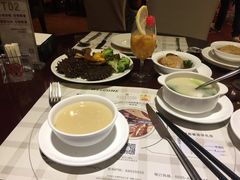 -荣誉国际酒店-云顶旋转餐厅