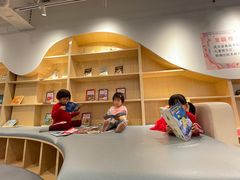 -Ours树朵家亲子餐厅(远策中心店)