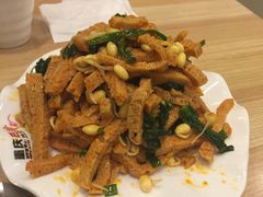 豆芽面筋-清真重庆巴爷香辣鸡煲(南小巷店)
