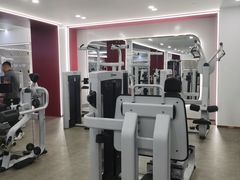 -英派斯健身旗舰店(海信国际中心馆)