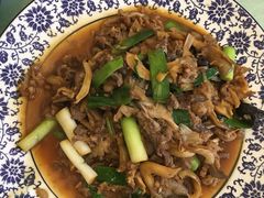 -宪民美食城