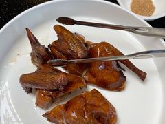 玻璃脆皮乳鸽-皓粤·臻品荟