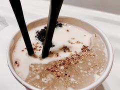 招牌白雪黑糯米冰粉-甜心闲生传统手工冰粉(太古里店)
