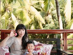 -亚龙湾喜来登·美景台大堂吧