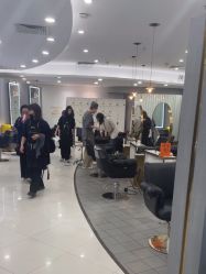 点击看大图 -八佰伴8008星级形象店