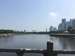 -万绿园