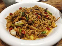 察哈尔铁板牛肉炒粉-蒙亨·手把肉·蒙古包文化主题餐厅(天恒广场店)