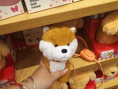 -名创优品(广东东莞东城万达2店)