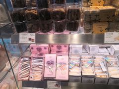 零售区-巴黎贝甜(大宁国际商业广场店)