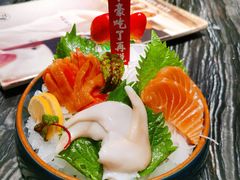 什锦生鱼片拼盘-将太无二·蓝鳍放题·北美寿司(领展购物广场中关村店)