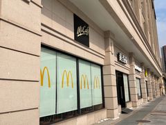 -麦当劳(汉口火车站候车室店)