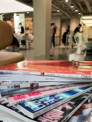 -变画·发型STUDIO