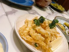 脆炸蒜香小银鱼-酒池星座(深圳湾后海汇店)