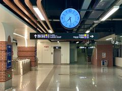 -宝山路(地铁站)