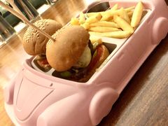 -鹿萤季·营地小馆(皇后公园店)