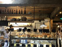 面包甜点陈列柜-仙峰天然面包(迎宾路店)