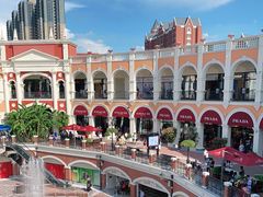 -佛罗伦萨小镇广佛名品奥特莱斯(疏港路店)