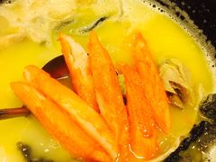 -鲜入围煮花胶鸡海鲜火锅