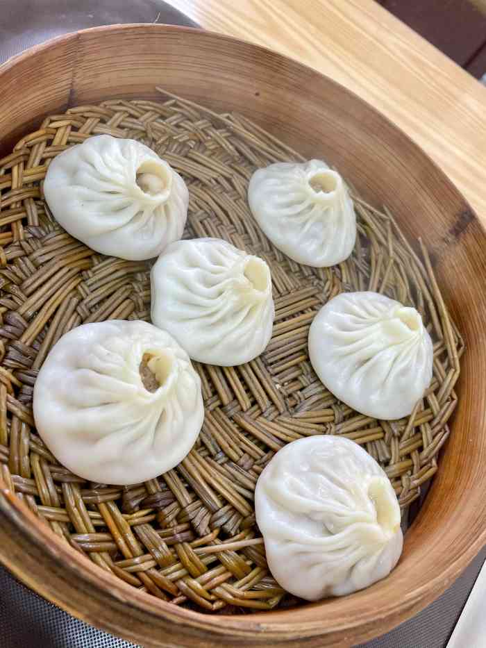 四季美汤包(户部巷店)-"西红柿汤包有个获奖是品种"冲着名气来的"..."