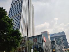 -优衣库(深圳万象天地旗舰店)