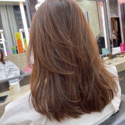 -AKOZO Beauty Salon