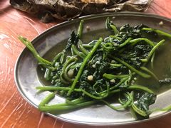 -御霞苑泥烩鸡休闲农庄