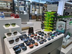 -宝岛眼镜·星创视光中心·林德伯格·奢品集合(北京世纪金源店)