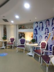 -南京健丽·去眼袋医疗美容机构