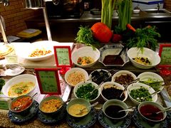 -亮马河饭店翠雅咖啡厅